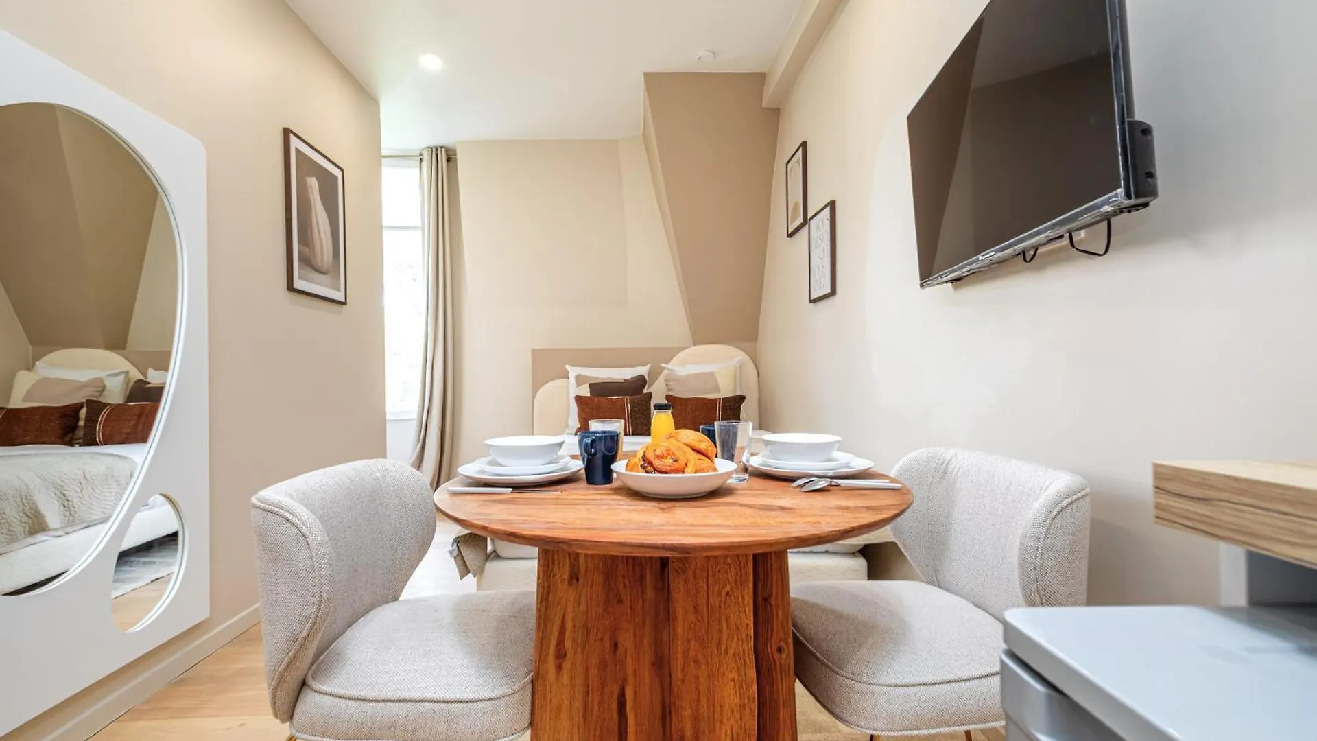 Studio Climatise & Confortable - Paris 17 France