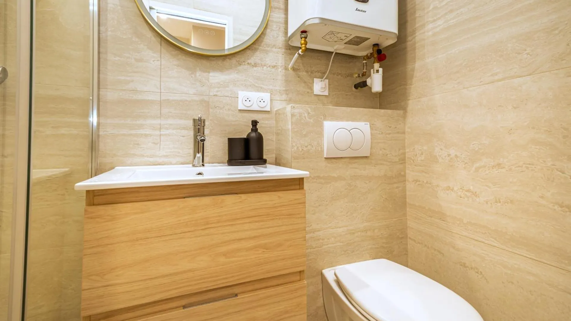 Apartment Studio Climatise & Confortable - Paris 17