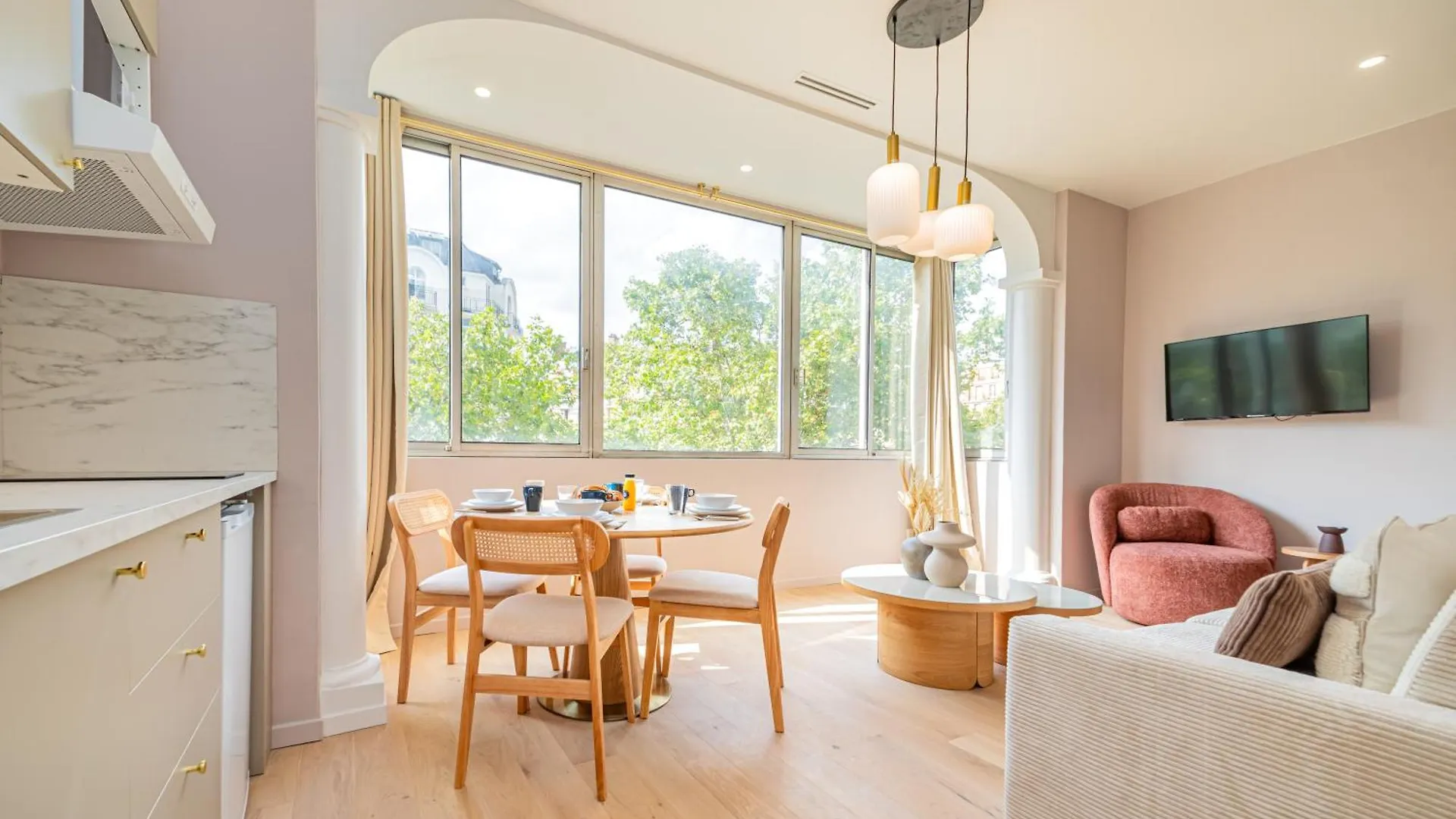 Studio Climatise & Confortable - Paris 17 0*,  France