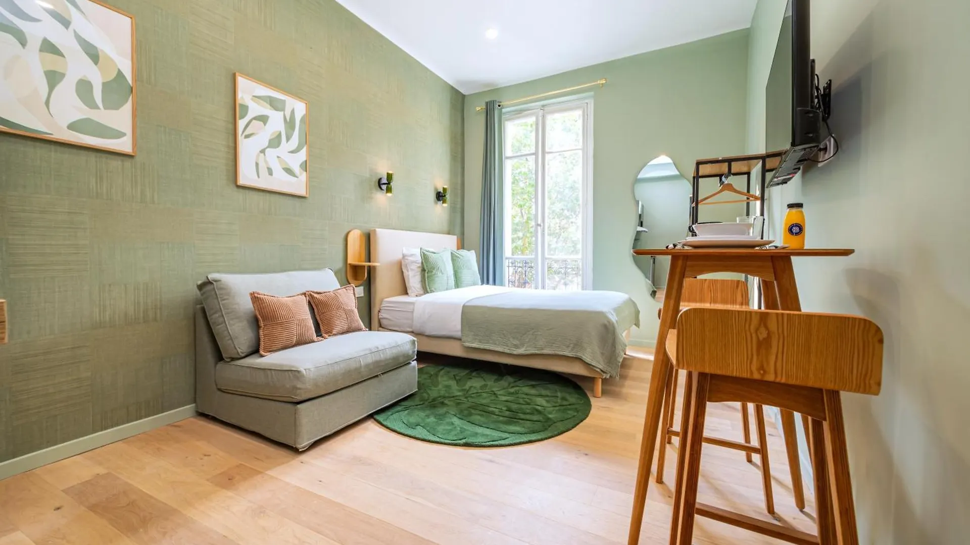 Studio Climatise & Confortable - Paris 17 0*,  France