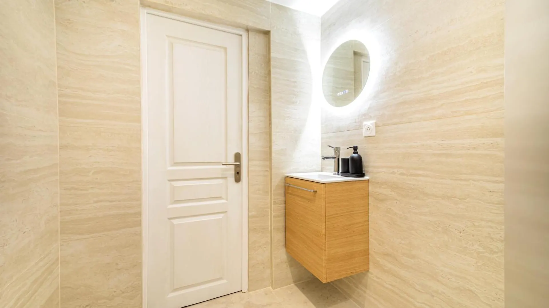 Studio Climatise & Confortable - Paris 17 Francia