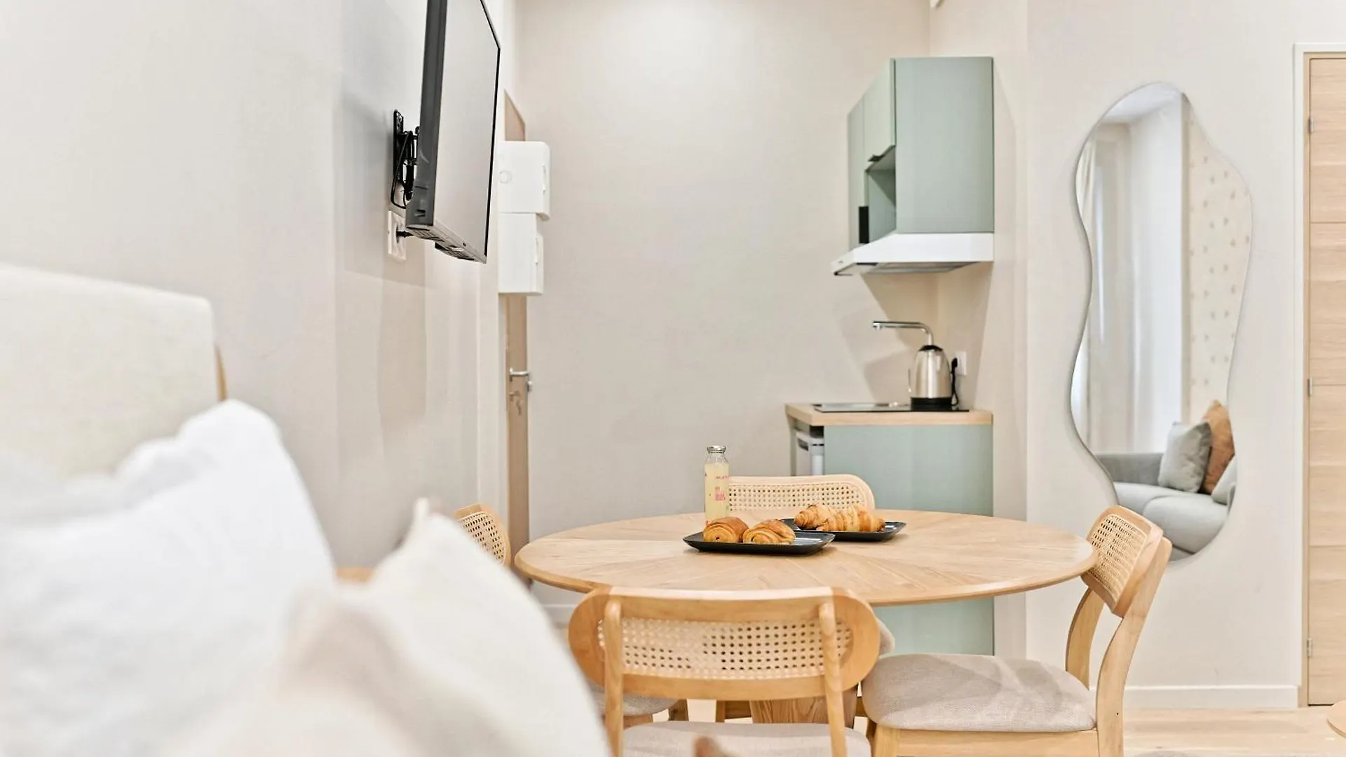 Studio Climatise & Confortable - Paris 17 0*,